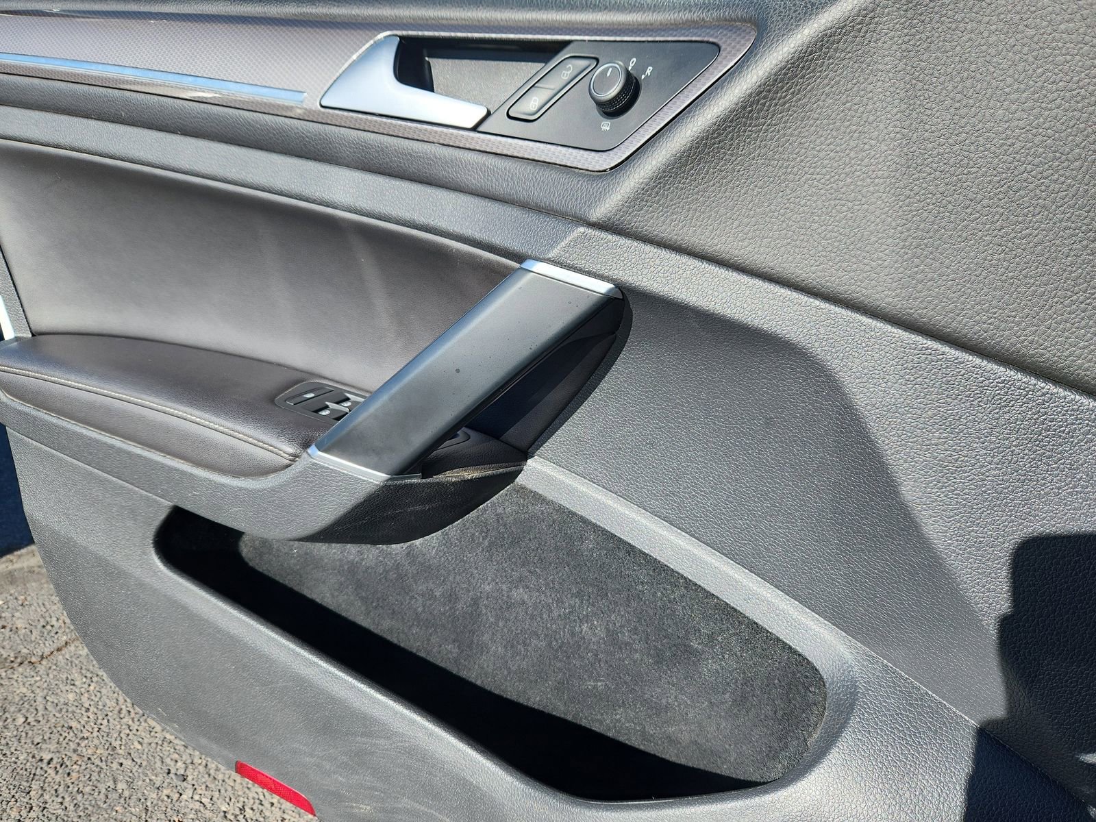 Used 2017 Volkswagen Golf Alltrack SEL image 9