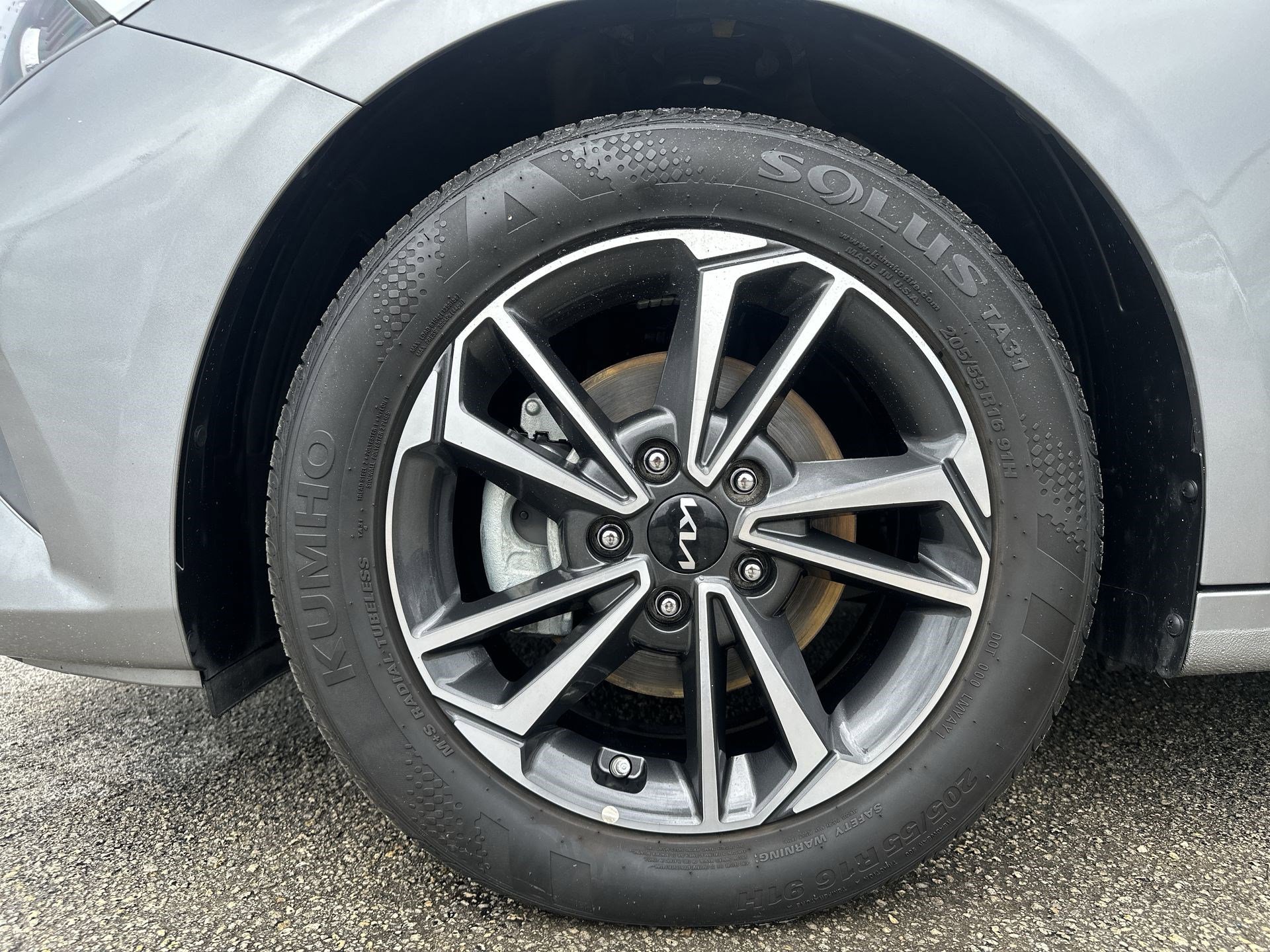 Certified 2024 Kia Forte LXS FWD image 18