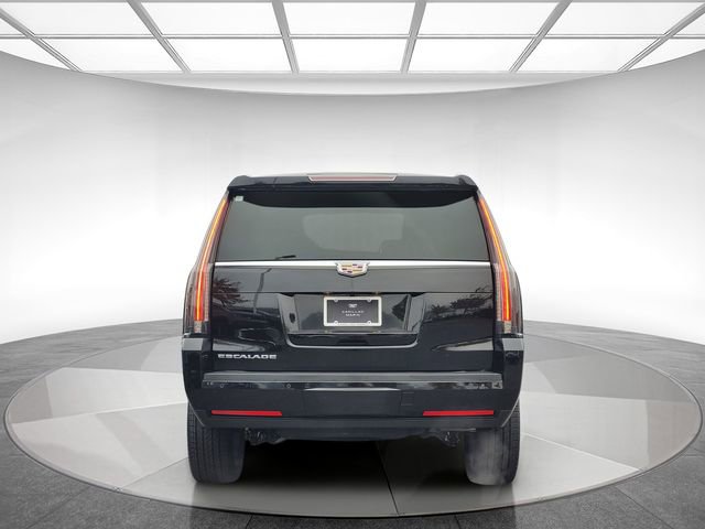 Used 2016 Cadillac Escalade Luxury image 6