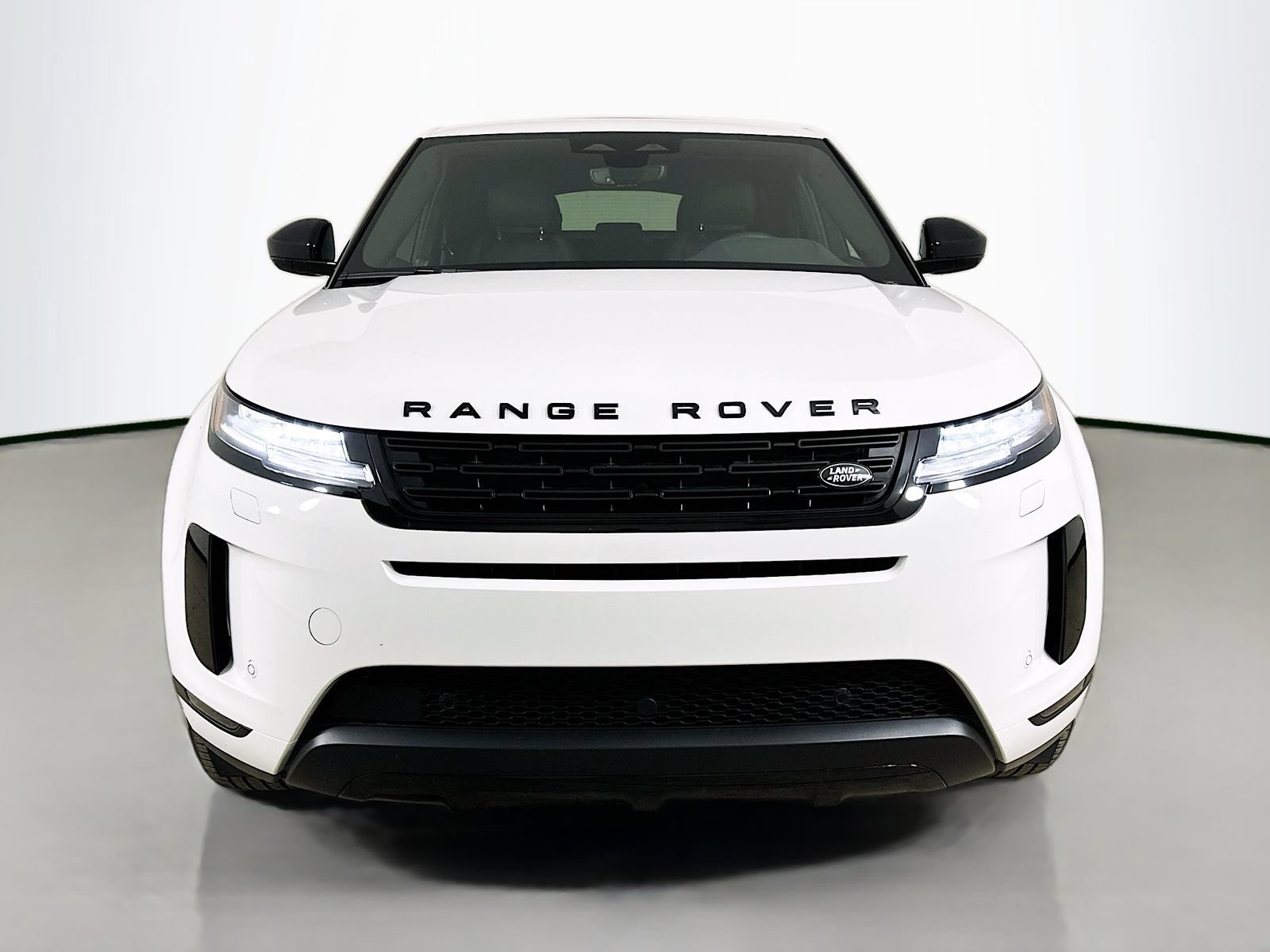 Used 2026 Land Rover Range Rover Evoque S AWD/4WD image 2