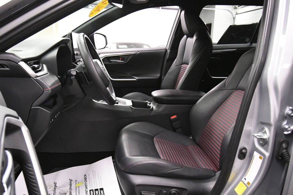 Used 2024 Toyota RAV4 XSE w/ Weather Package image 10