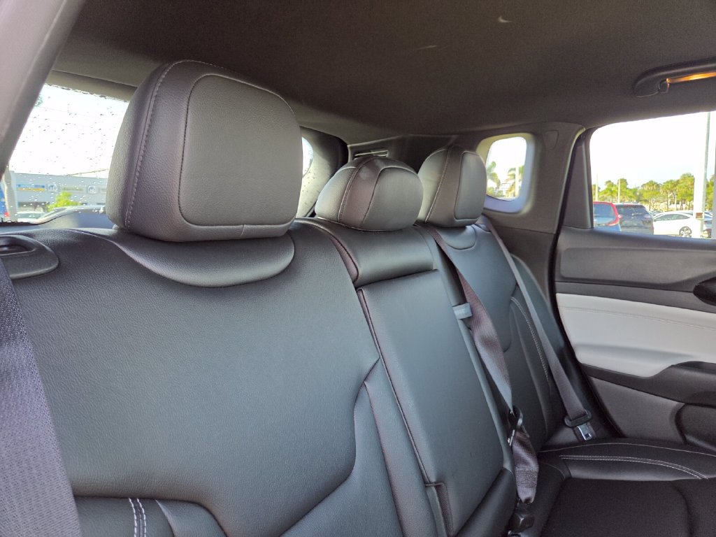 Used 2025 Jeep Compass Limited AWD/4WD image 19