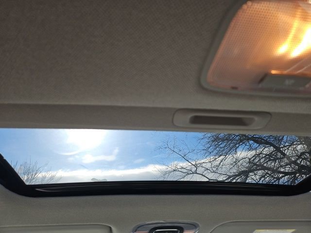 Certified 2025 Hyundai Elantra Limited image 15