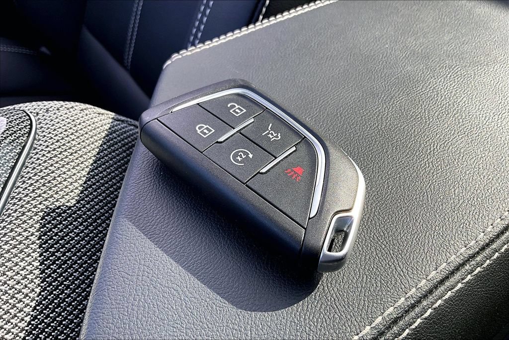 Certified 2025 Cadillac Optiq Sport 1 AWD/4WD image 10