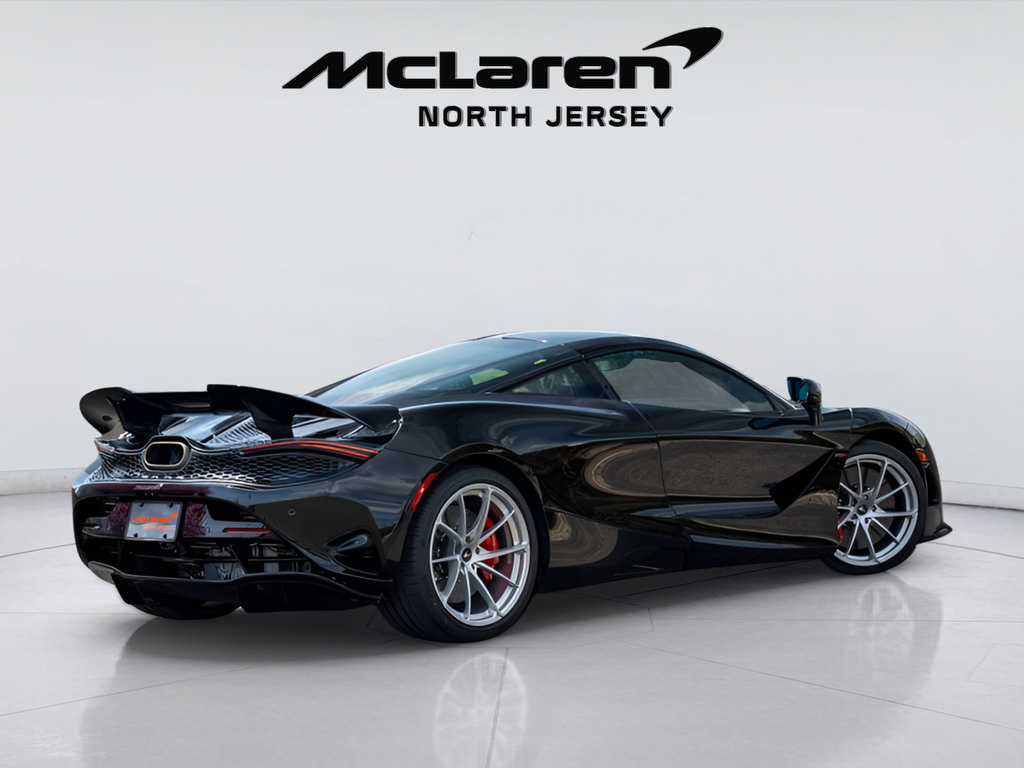 New 2026 McLaren 750S RWD image 9