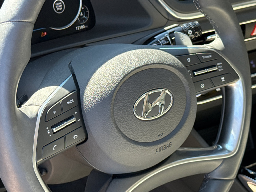 Used 2023 Hyundai Sonata Limited w/ Preferred Accessory Package FWD image 27