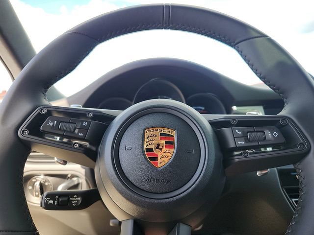New 2026 Porsche Macan image 17