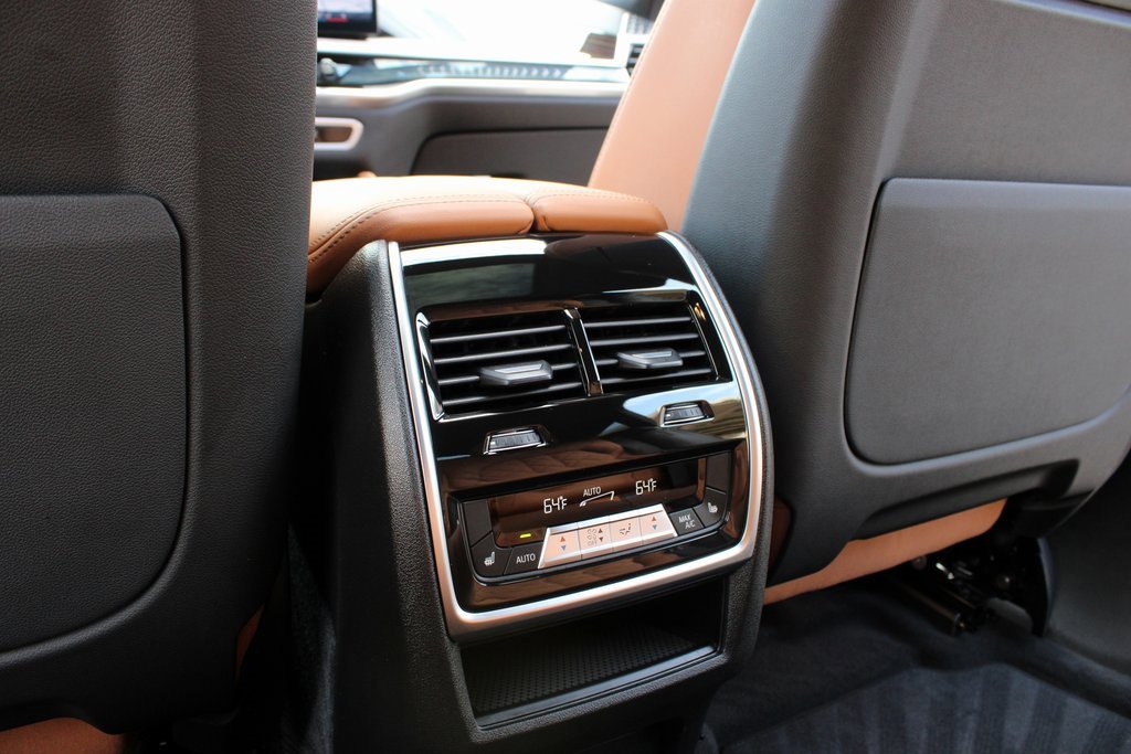 Used 2025 BMW X6 xDrive40i image 18