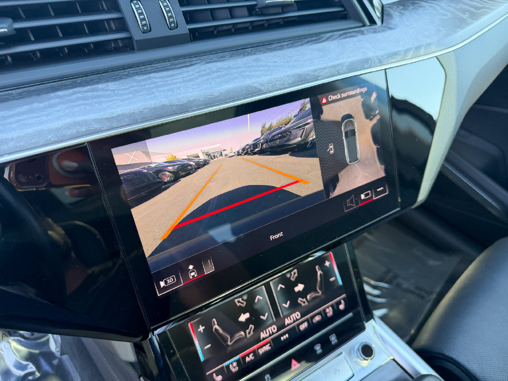 Used 2021 Audi e-tron Prestige AWD/4WD image 20