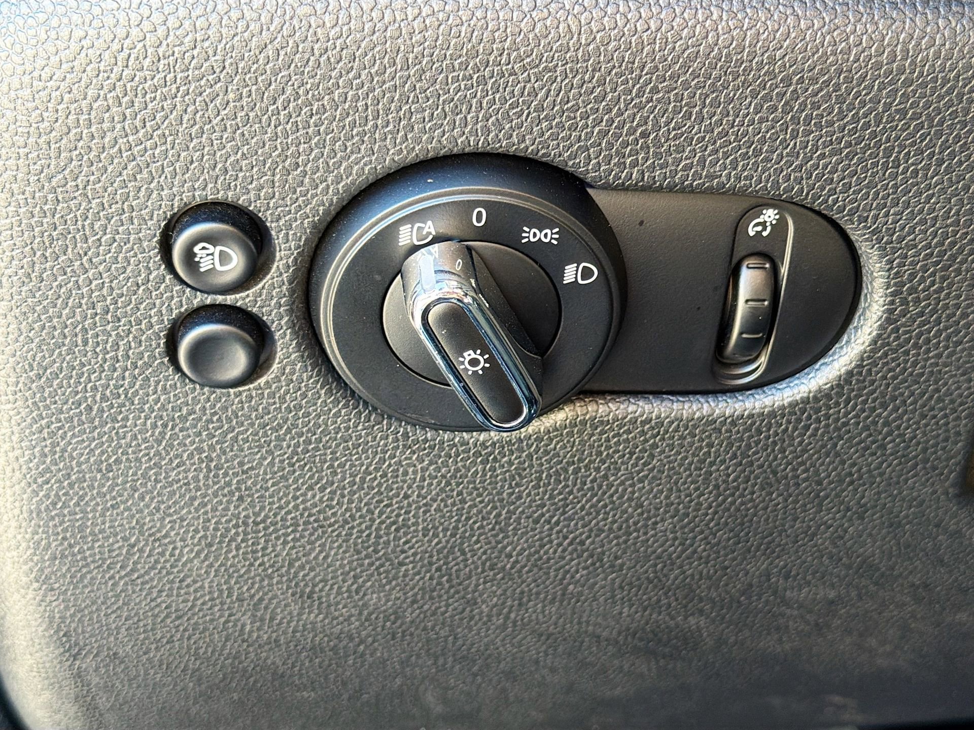 Used 2022 MINI Cooper S image 35