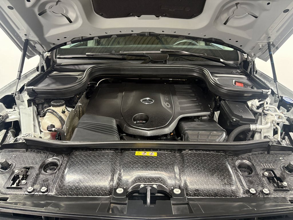 Used 2024 Mercedes-Benz GLS 450 4MATIC image 38
