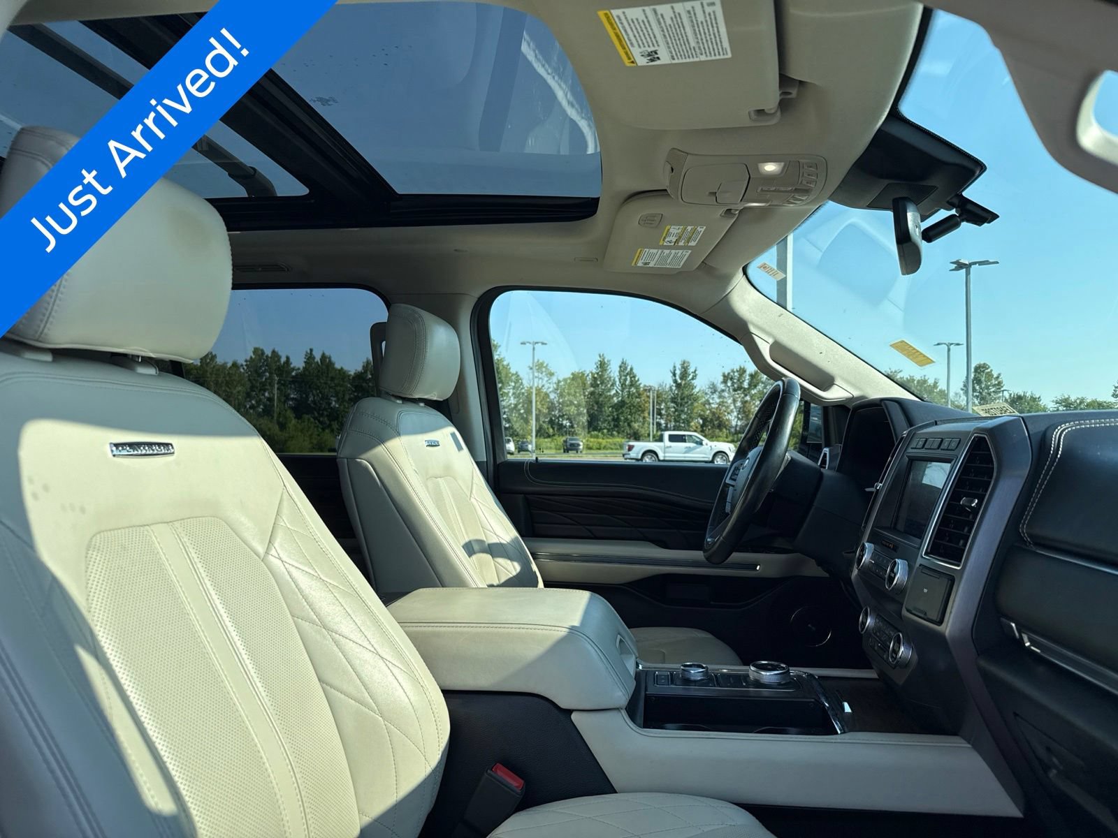 Used 2020 Ford Expedition Platinum AWD/4WD image 16