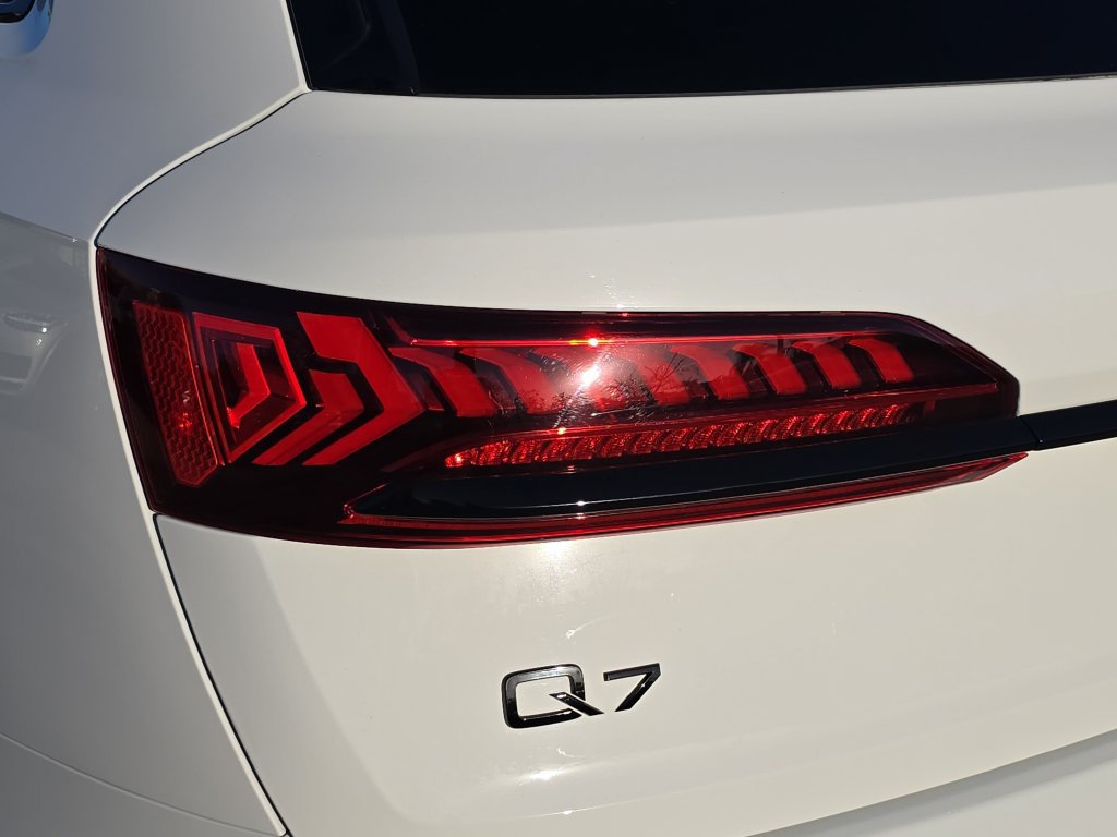 Certified 2023 Audi Q7 2.0T Premium Plus w/ Premium Plus Package AWD/4WD image 35