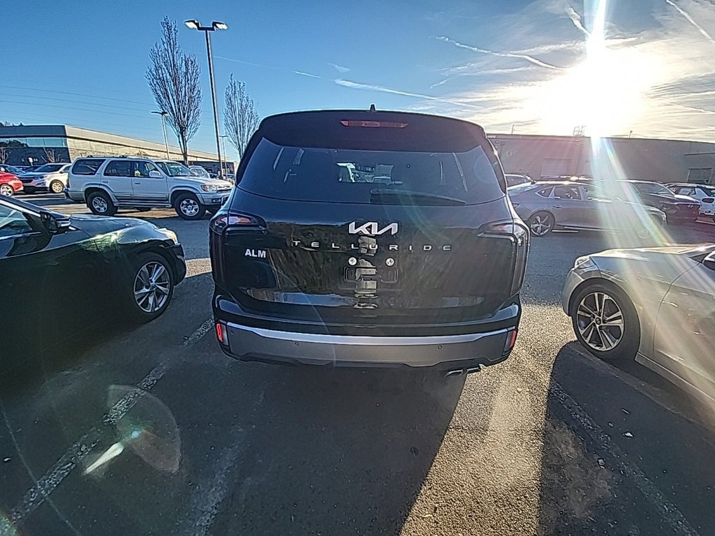 Used 2023 Kia Telluride SX image 4