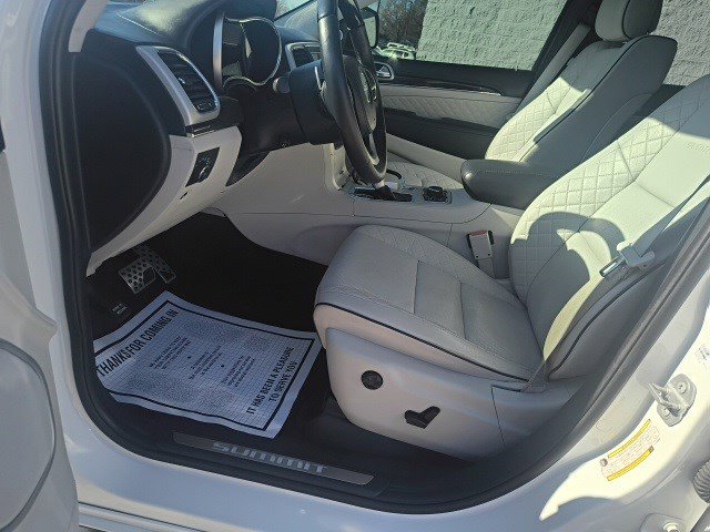 Used 2018 Jeep Grand Cherokee Summit image 11