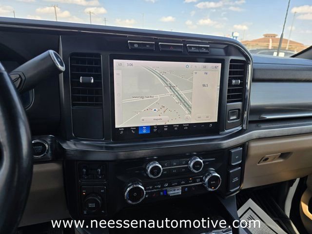 Used 2024 Ford F350 Lariat w/ Sport Appearance Package AWD/4WD image 30