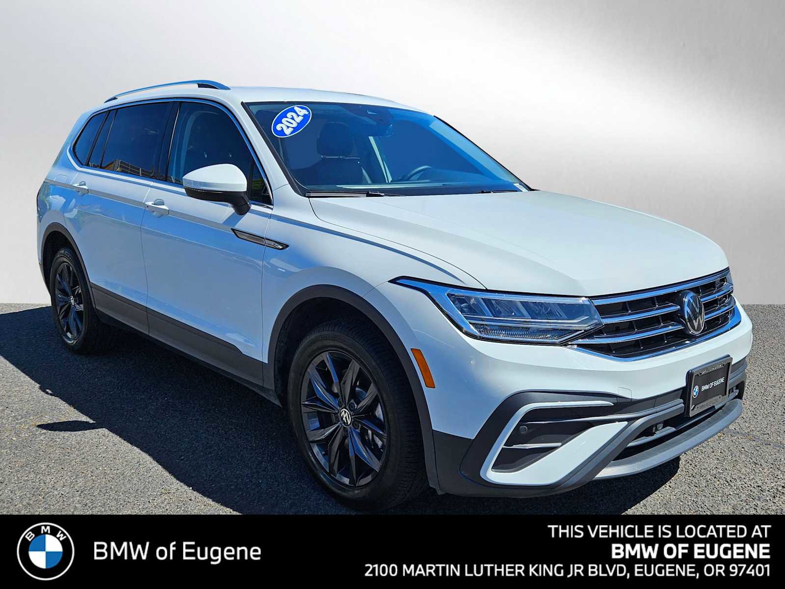 Used 2024 Volkswagen Tiguan SE