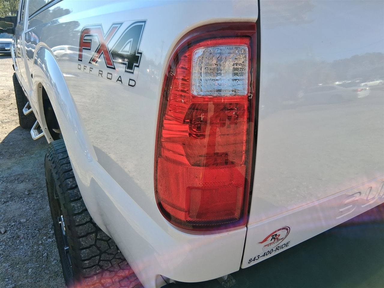 Used 2012 Ford F250 Lariat w/ Lariat Interior Pkg image 44