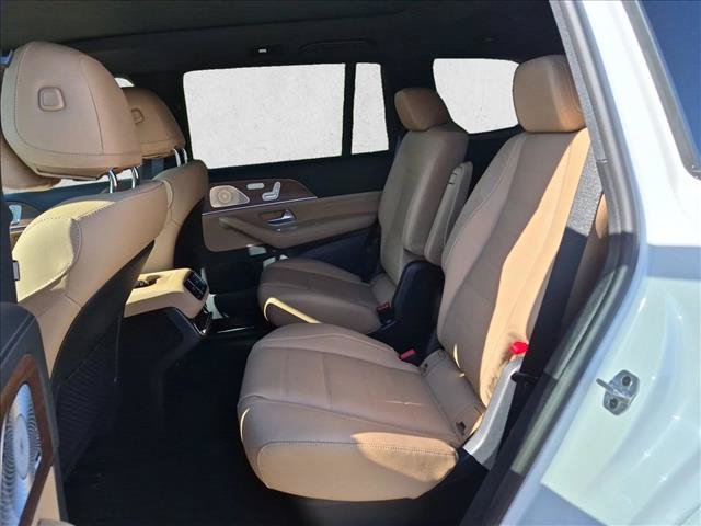 New 2026 Mercedes-Benz GLS 580 4MATIC image 16