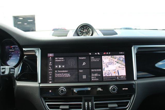 Used 2023 Porsche Macan Turbo AWD/4WD image 14