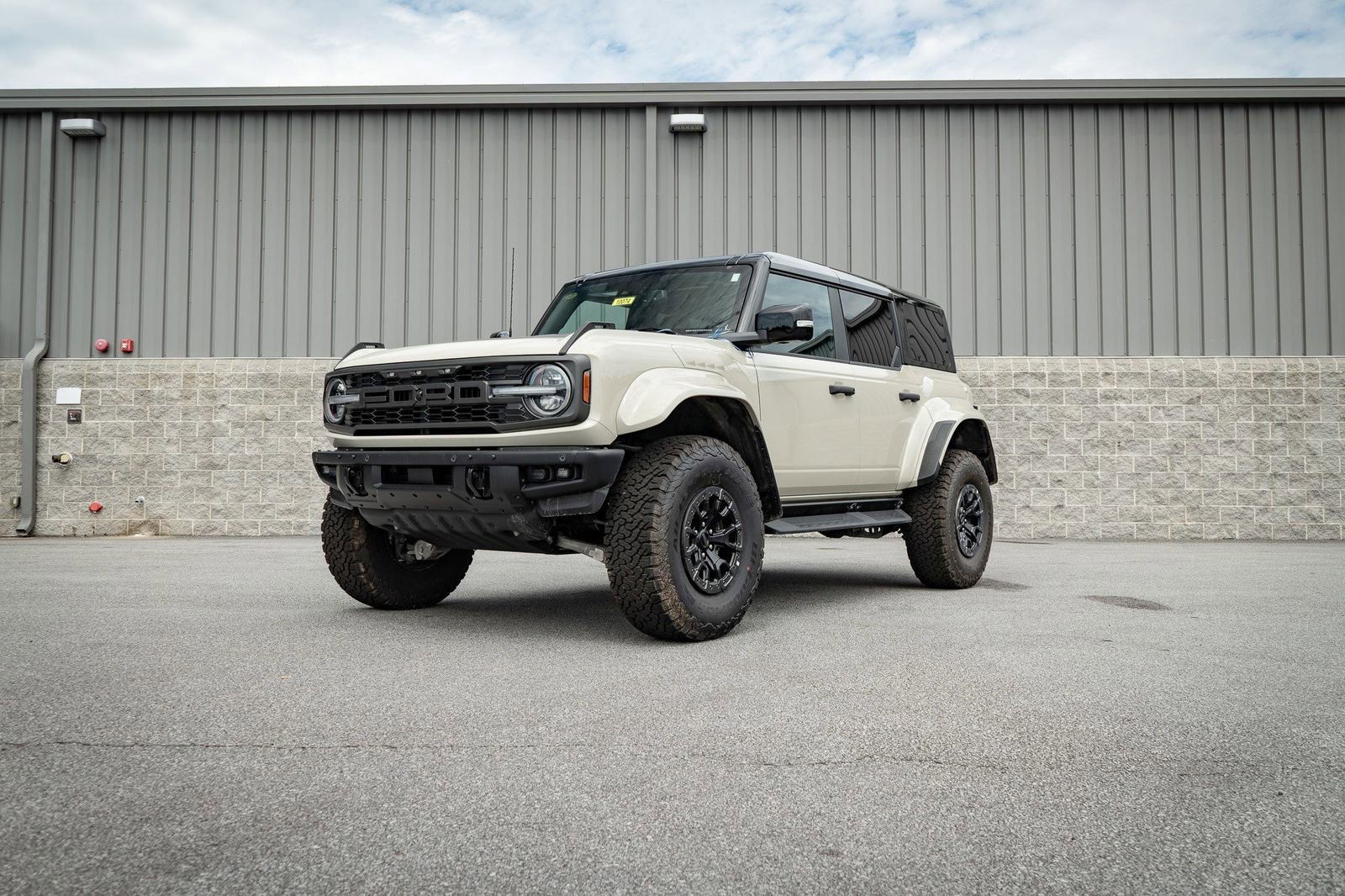 Used 2025 Ford Bronco Raptor image 10