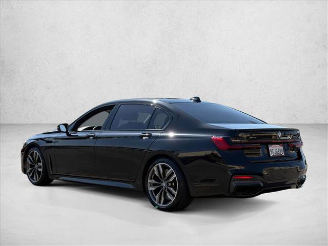 Used 2022 BMW M760i xDrive w/ Luxury Rear Seating Package AWD/4WD image 8