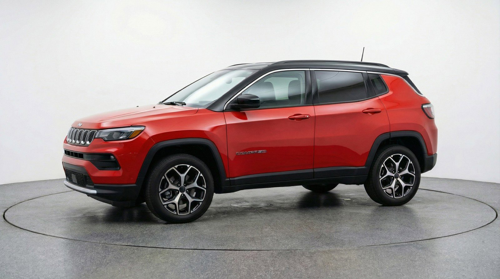 Used 2025 Jeep Compass Limited image 3