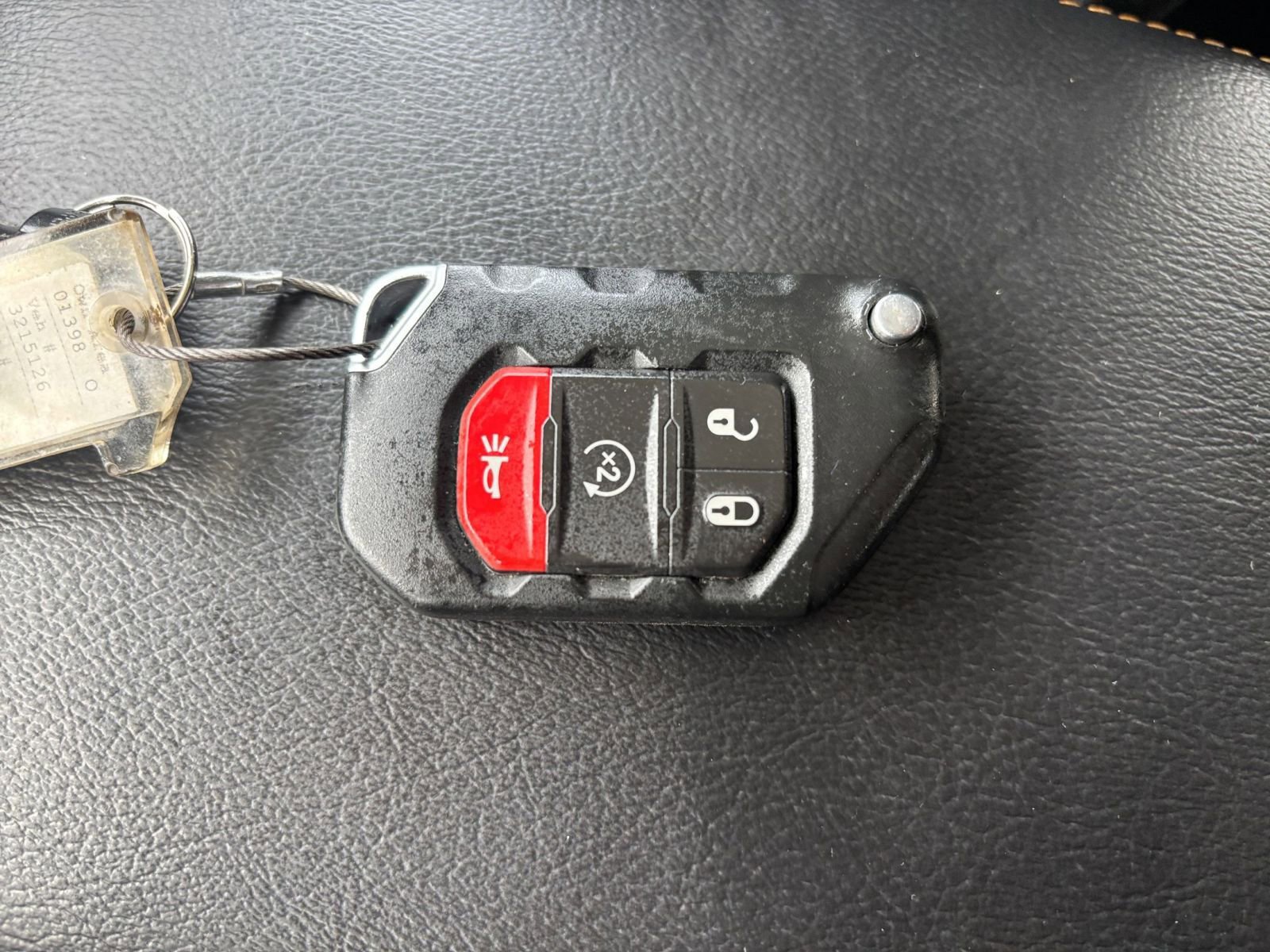 Used 2025 Jeep Wrangler Unlimited Sahara AWD/4WD image 24