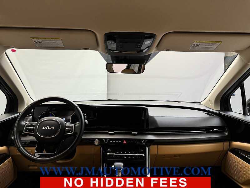 Used 2022 Kia Carnival EX FWD image 11