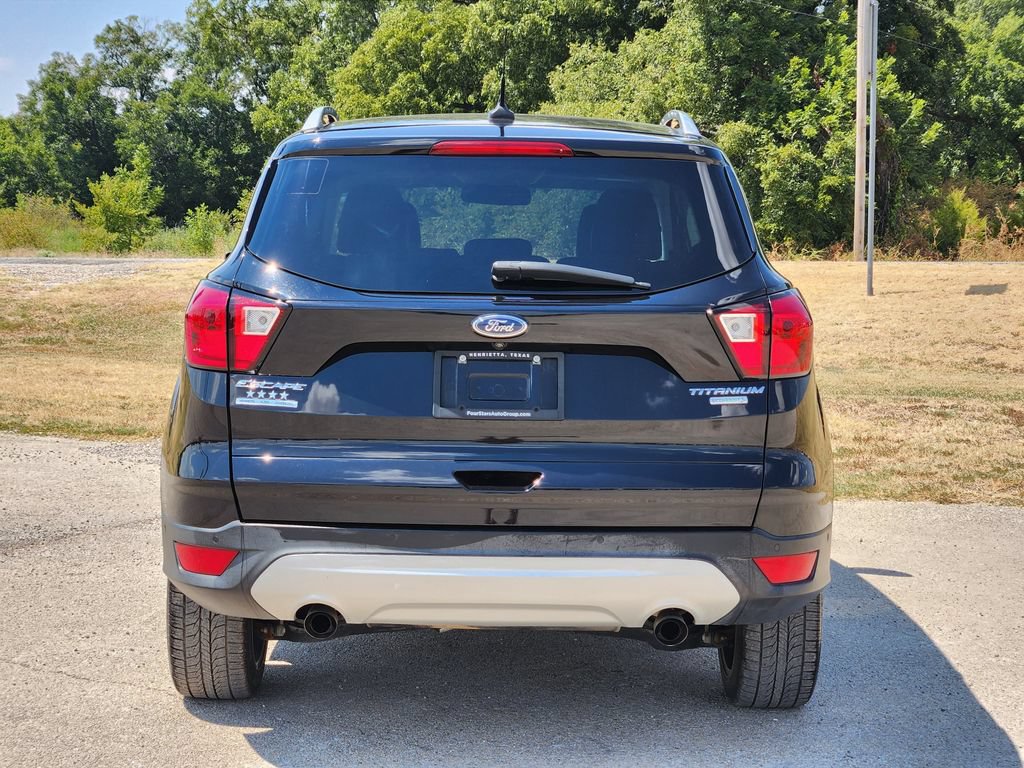 Used 2019 Ford Escape Titanium FWD image 6