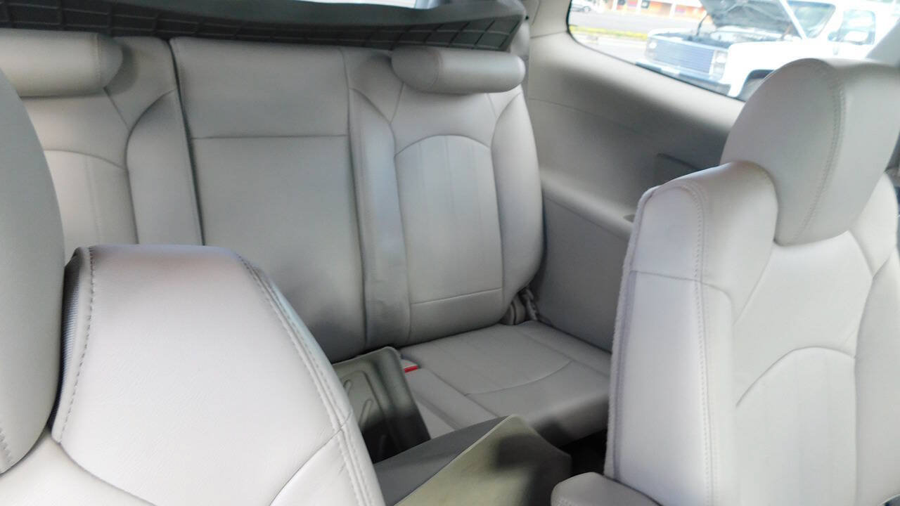 Used 2008 Buick Enclave CXL w/ Entertainment Package #1 AWD/4WD image 14