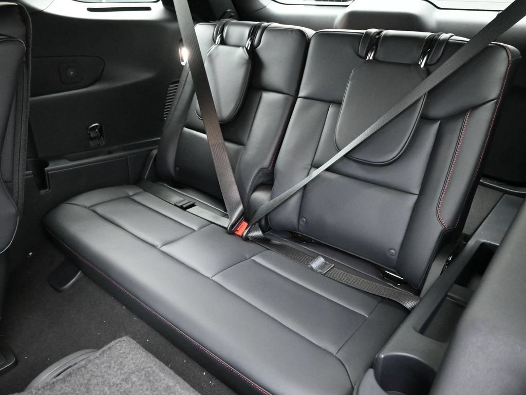 New 2026 Ford Explorer ST-Line w/ ST-Line Street Pack RWD image 20