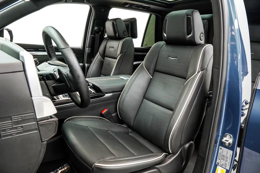 Used 2026 Cadillac Escalade Sport w/ Touring Package image 15