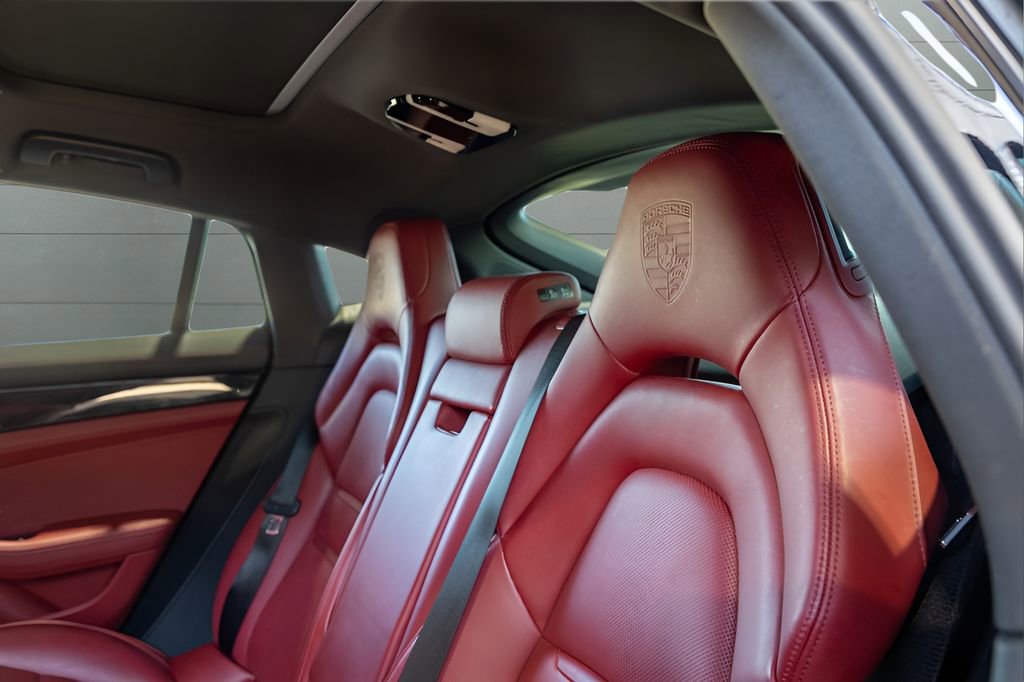 Used 2021 Porsche Panamera 4 AWD/4WD image 58