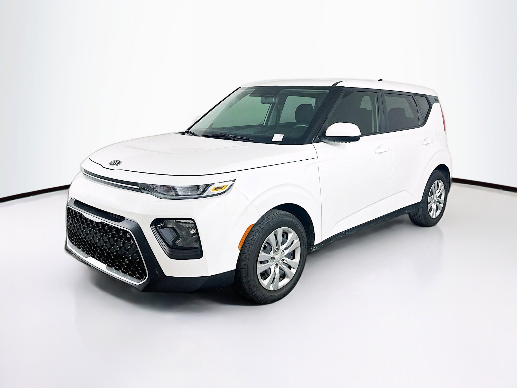 Used 2021 Kia Soul LX FWD image 3