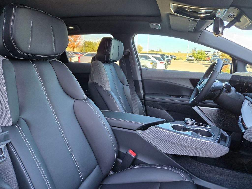 New 2025 Cadillac Optiq Sport 1 image 29