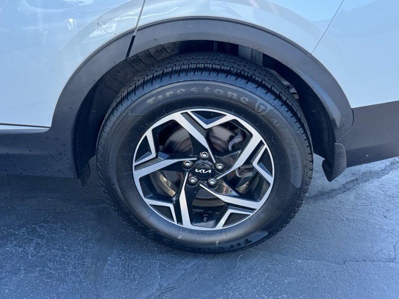 Used 2023 Kia Sportage LX AWD/4WD image 7