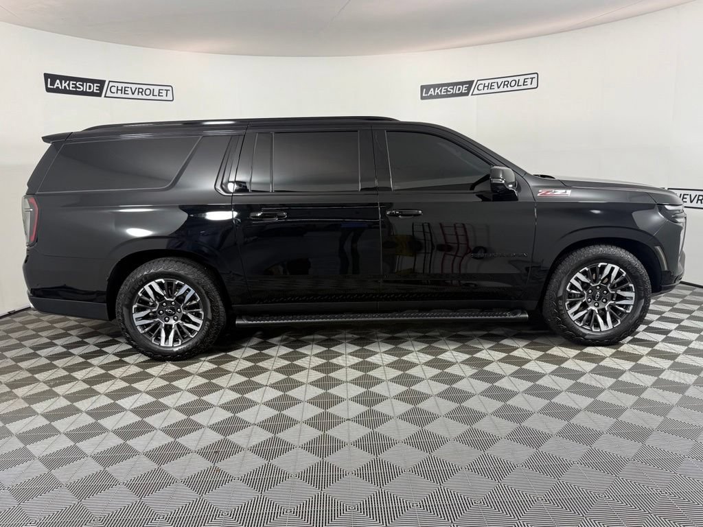 Used 2026 Chevrolet Suburban Z71 w/ Z71 Off-Road Package AWD/4WD image 7