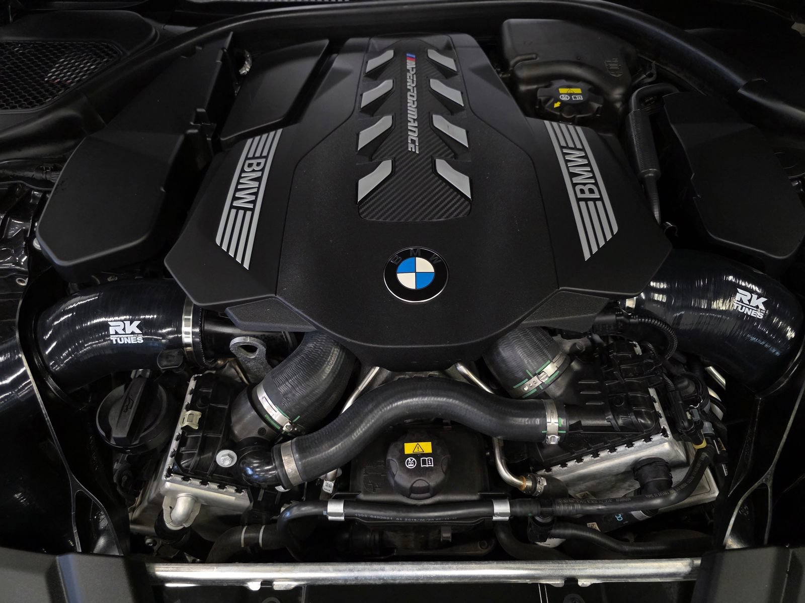 Used 2020 BMW M550i xDrive w/ Executive Package AWD/4WD image 51