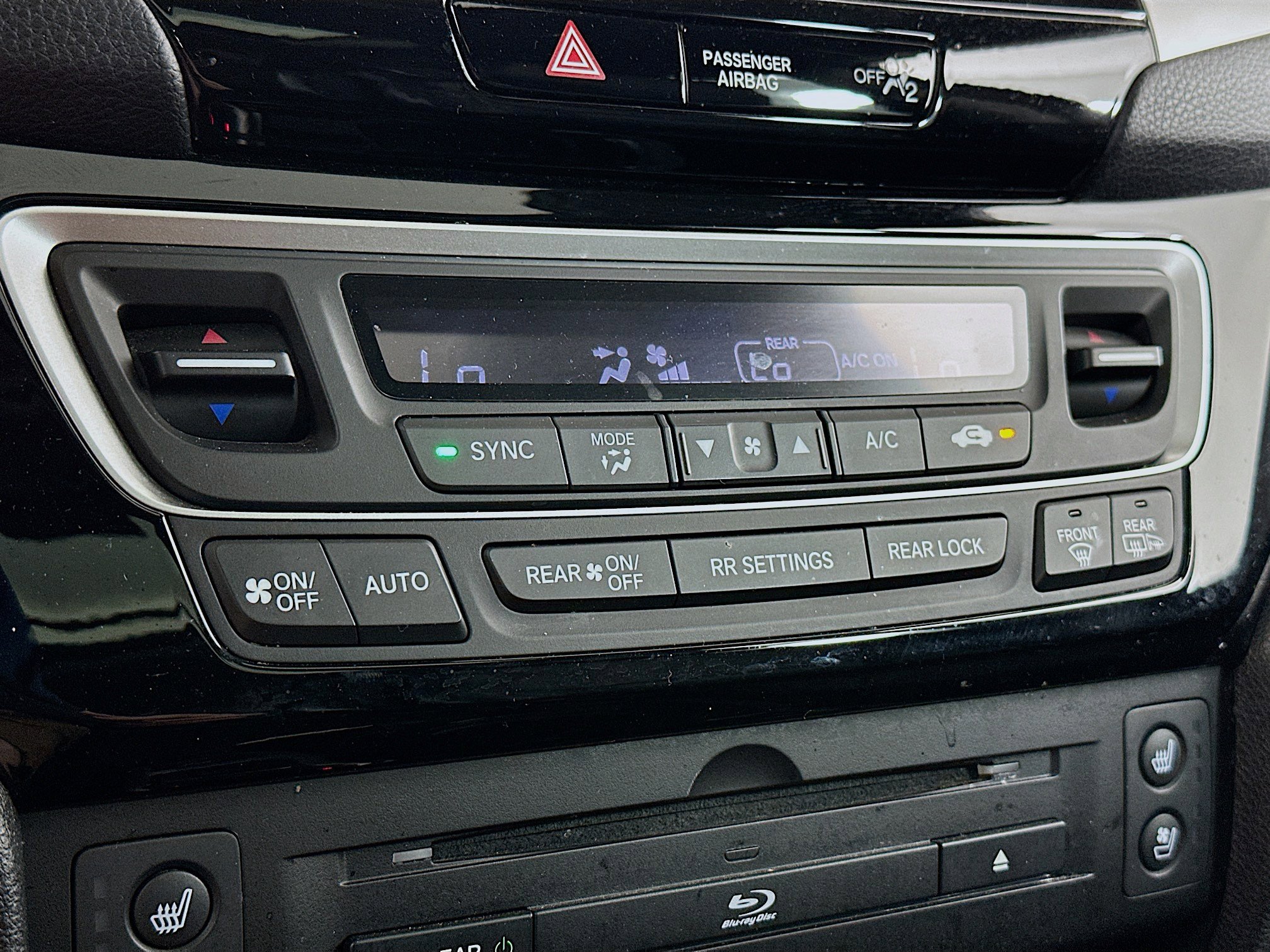 Used 2018 Honda Pilot Elite image 24