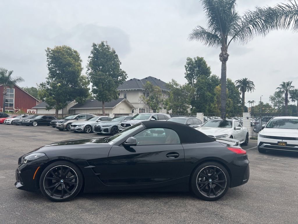 Used 2023 BMW Z4 sDrive30i w/ Premium Package image 4