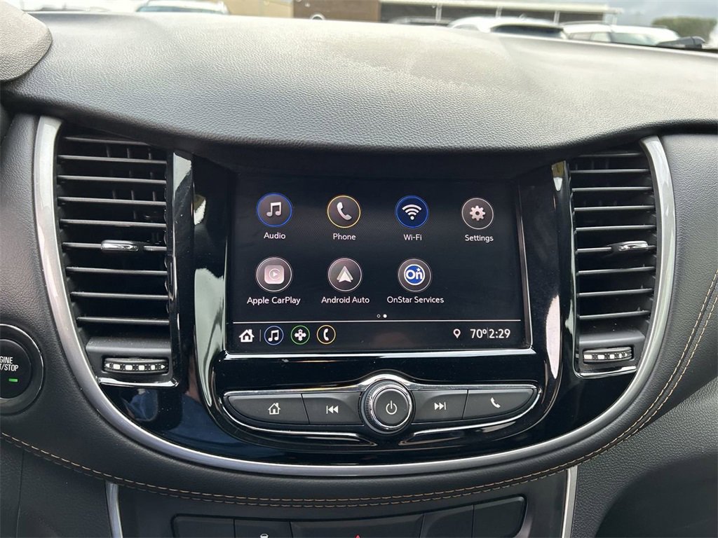 Used 2020 Chevrolet Trax LT w/ LT Convenience Package image 23