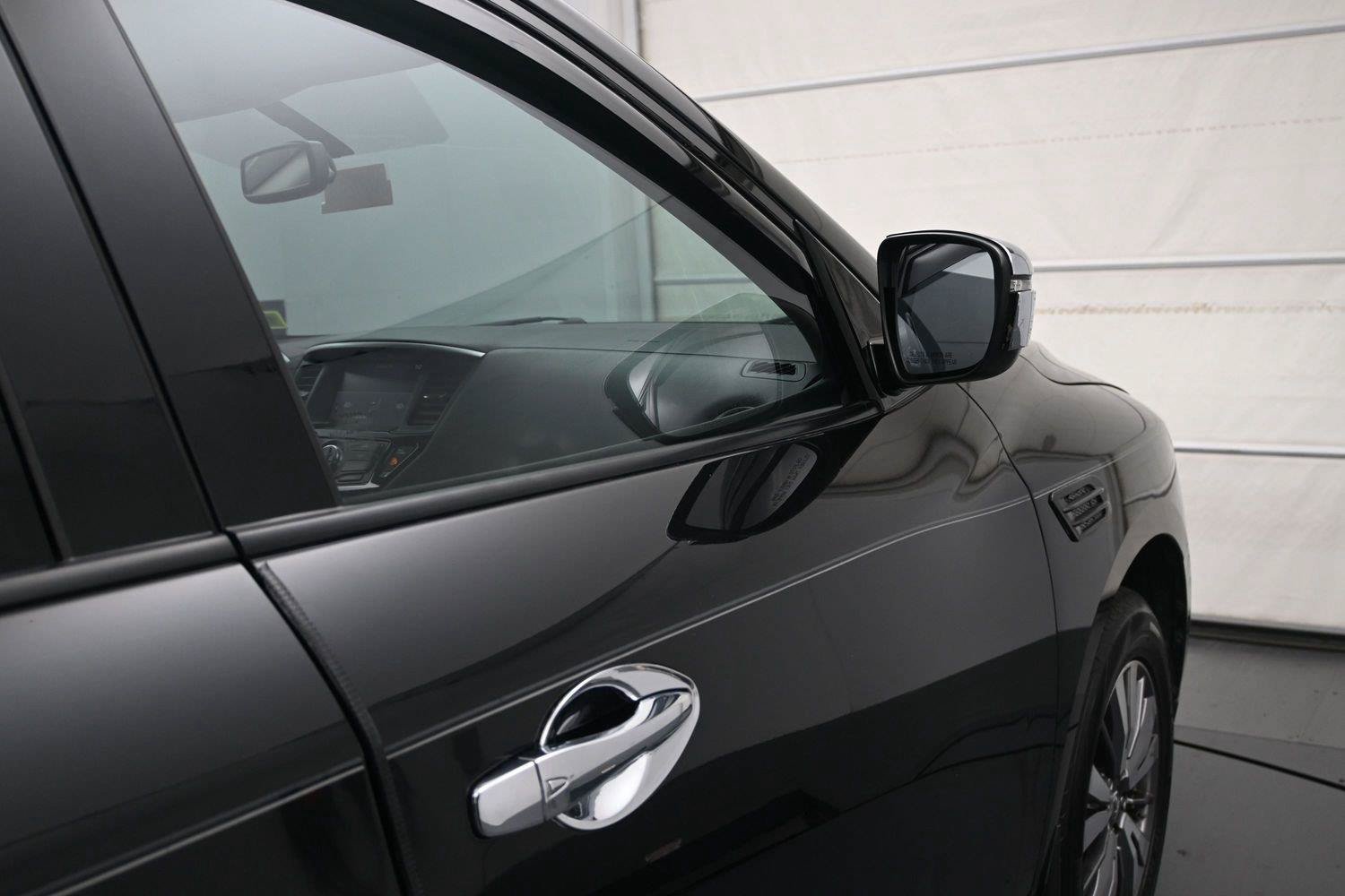 Used 2023 Nissan Rogue SV AWD/4WD image 17