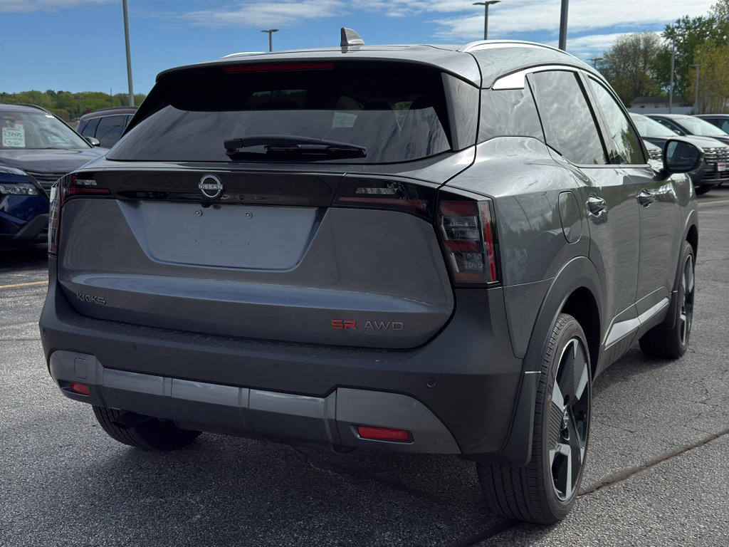 Certified 2025 Nissan Kicks SR AWD/4WD image 5
