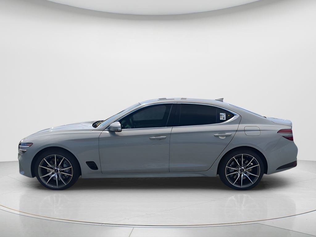 Used 2026 Genesis G70 2.5T image 8