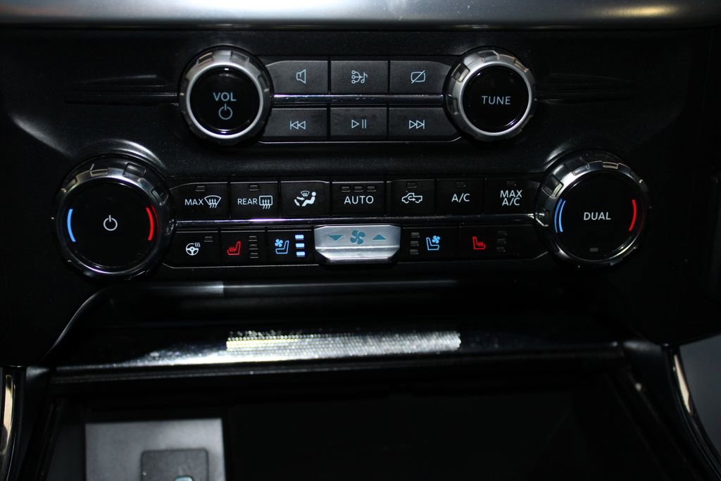 Used 2024 Ford F150 Lariat w/ Tow/Haul Package AWD/4WD image 50