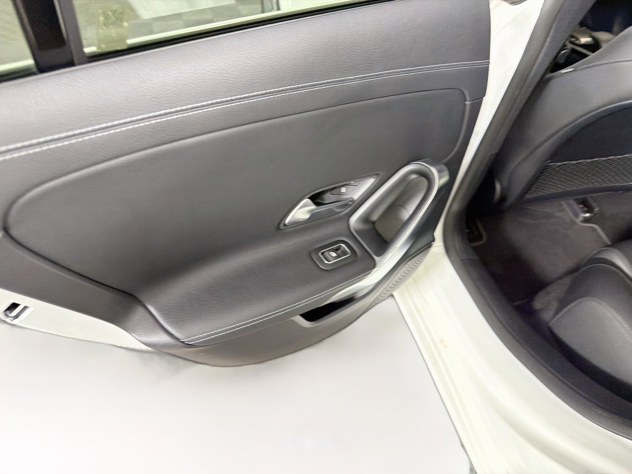 Used 2022 Mercedes-Benz CLA 250 image 26