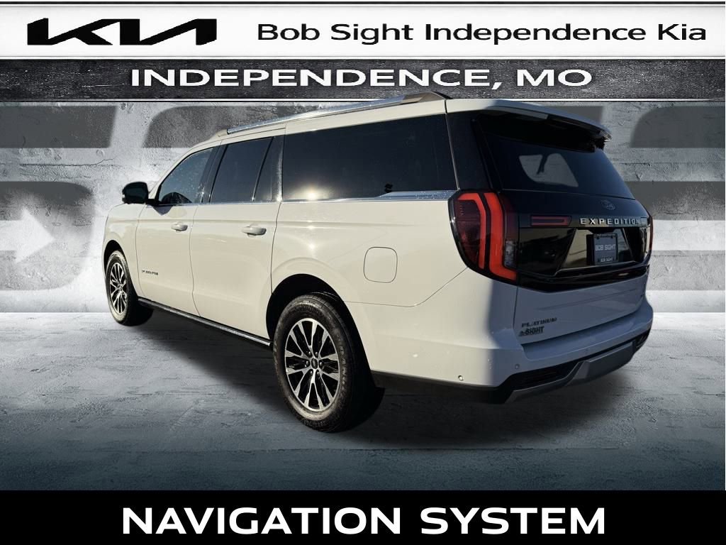 Used 2025 Ford Expedition Max Platinum image 13