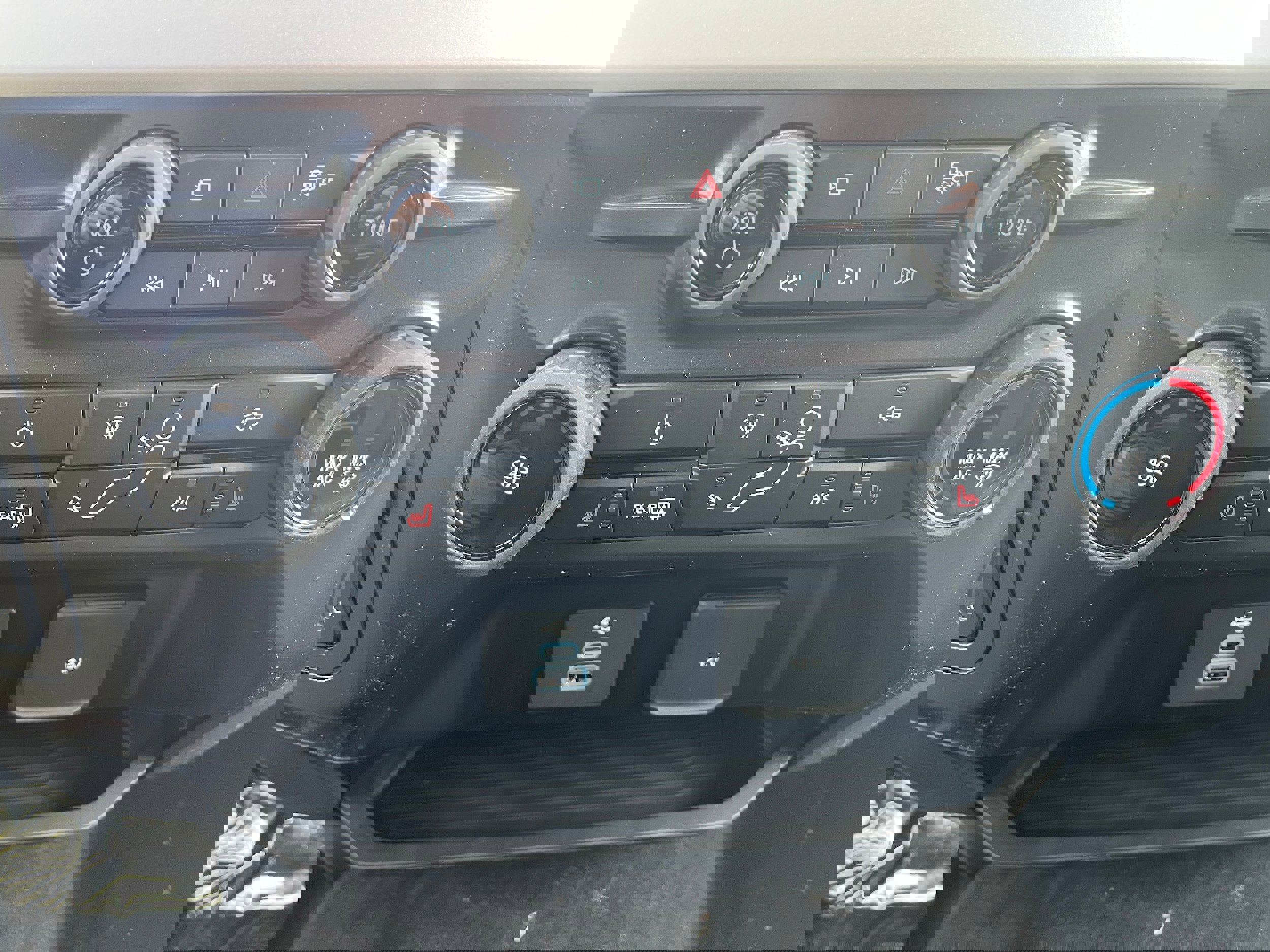 New 2026 Ford F350 XLT w/ XLT Premium Package image 19