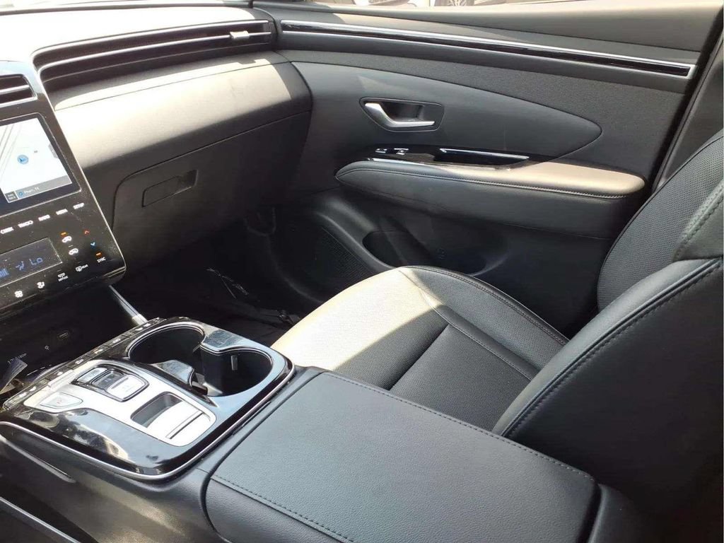 Used 2024 Hyundai Tucson Limited AWD/4WD image 11